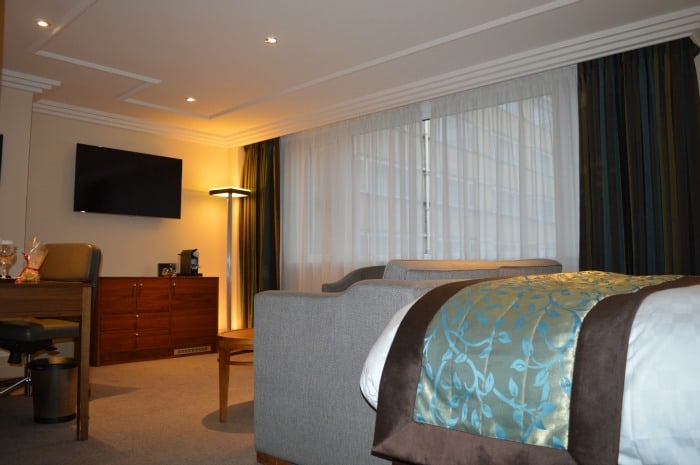 Amba Hotel Executive King Size Suite