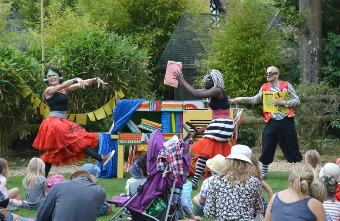 outdoor theatre performance at larmer tree family friendly festival 