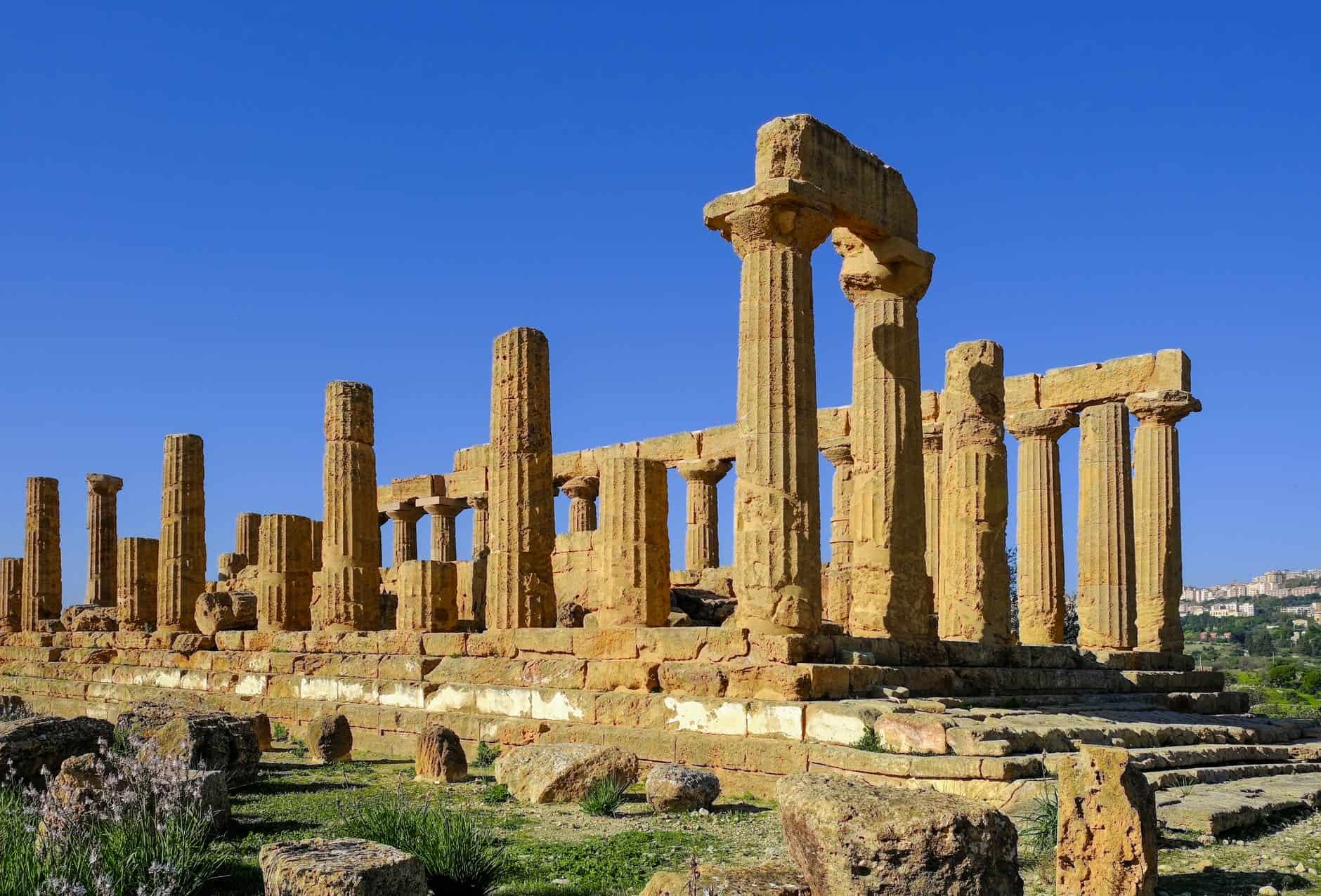 Ancient island. Agrigento Италия. Храм Зевса олимпийского в Агридженто. Руины Селинунте и Агридженто.