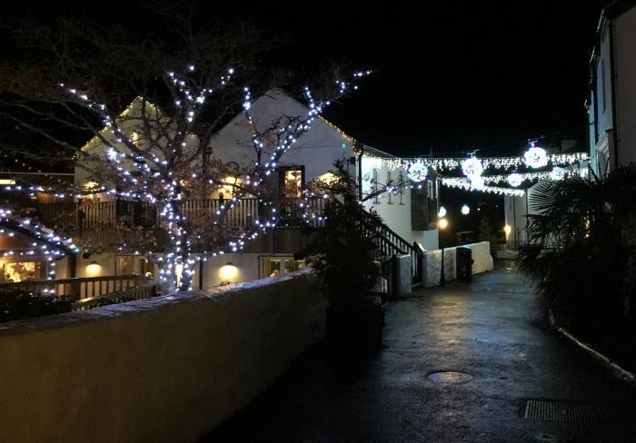 bluestone-village-at-christmas