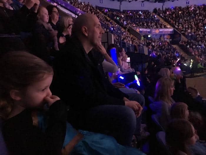 watching-frozen-disney-on-ice