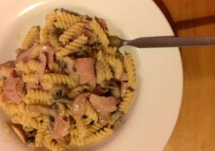Slimming world Ham & Mushroom carbonara pasta served in a bowl 