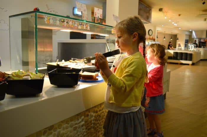 children choosing food at Butlins