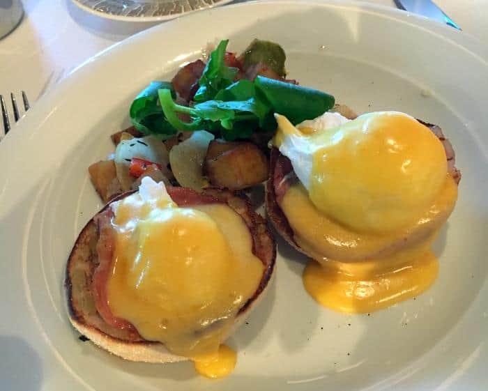 Eggs Benedict served on cruise ship 