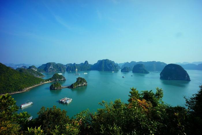 Halong Bay Vietnam 