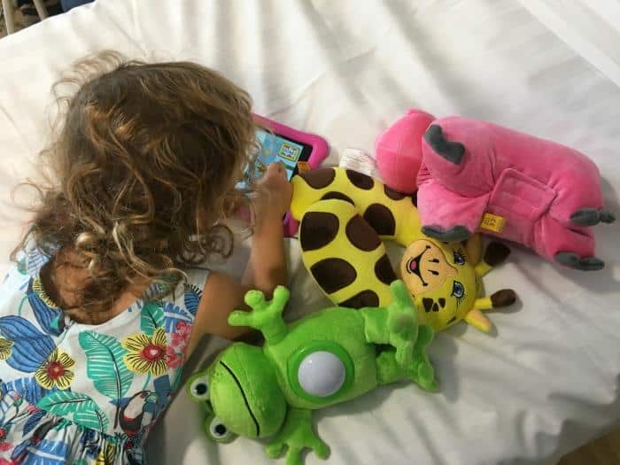 child playing with amazon fire