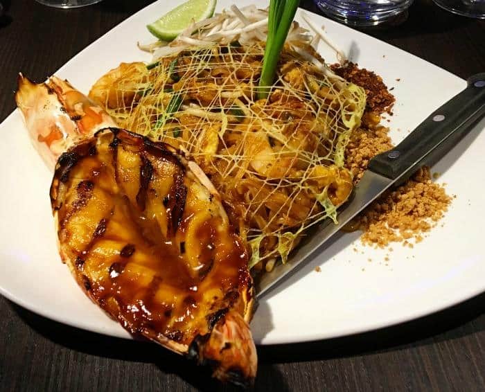 PAD THAI GOONG YAI