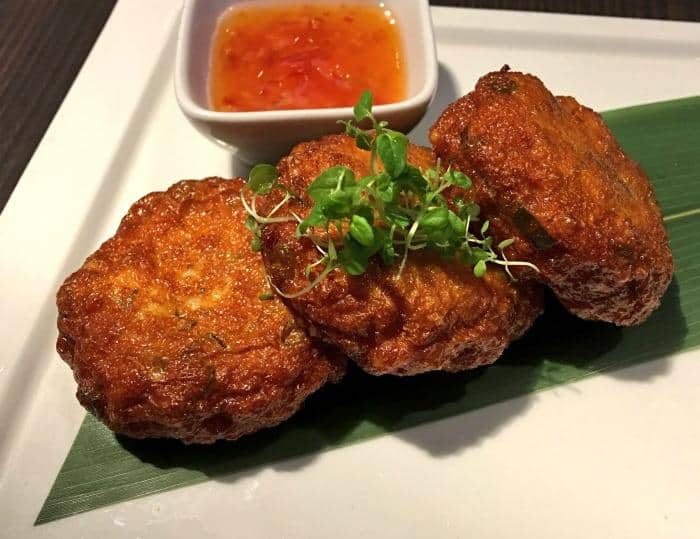 Thai fishcakes and sweet chilli sauce