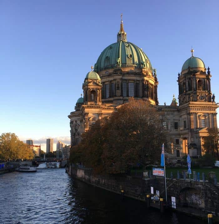 berliner dom river spree