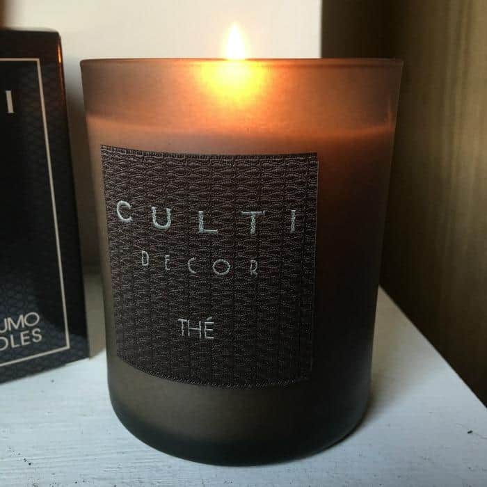lit culti candle
