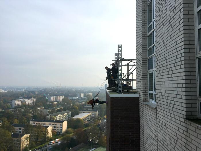 abseiling from holiday inn hamburg