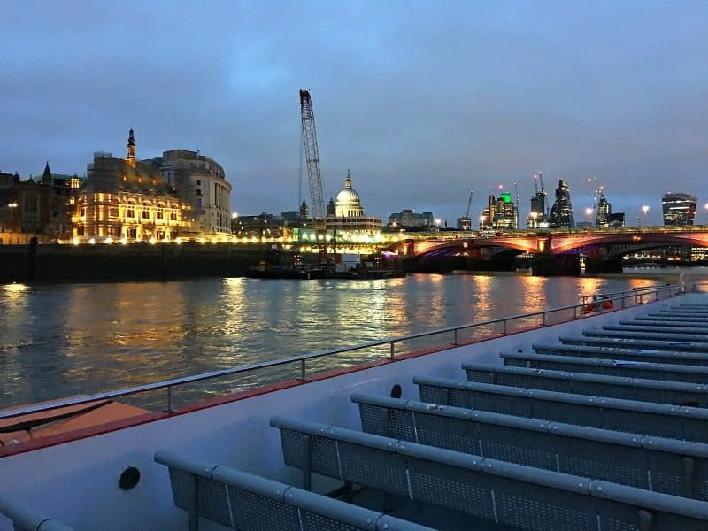 city cruises view of thames at night
