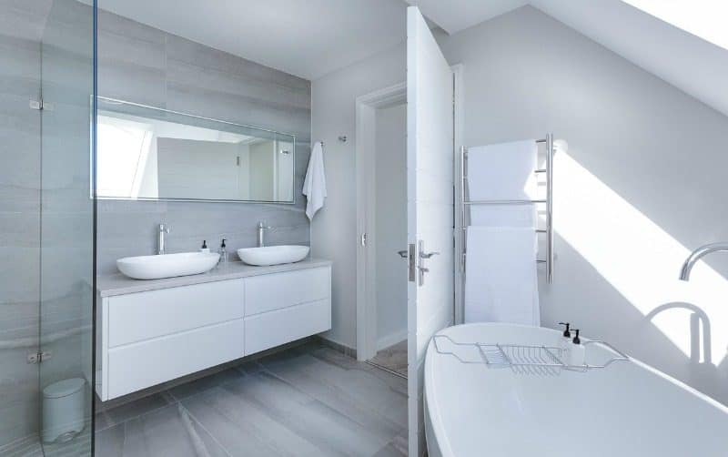 modern-minimalist-bathroom