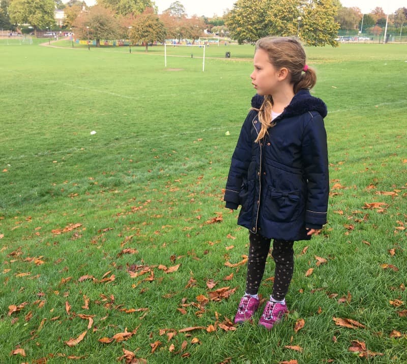 Little girls sales walking shoes