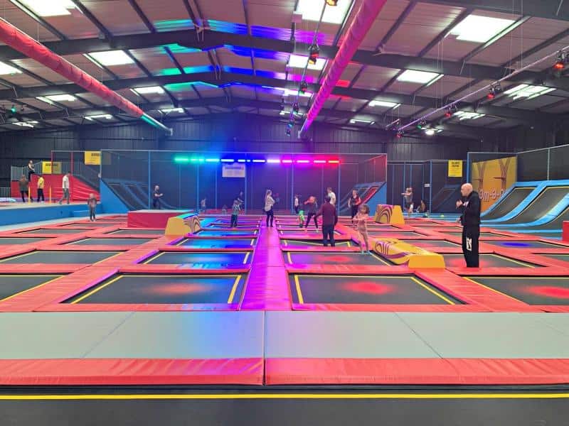 inside red kangaroo trampoline park nottingham