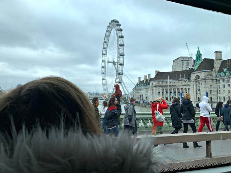 child looking at London Eye