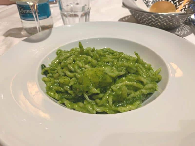 pasta and pesto