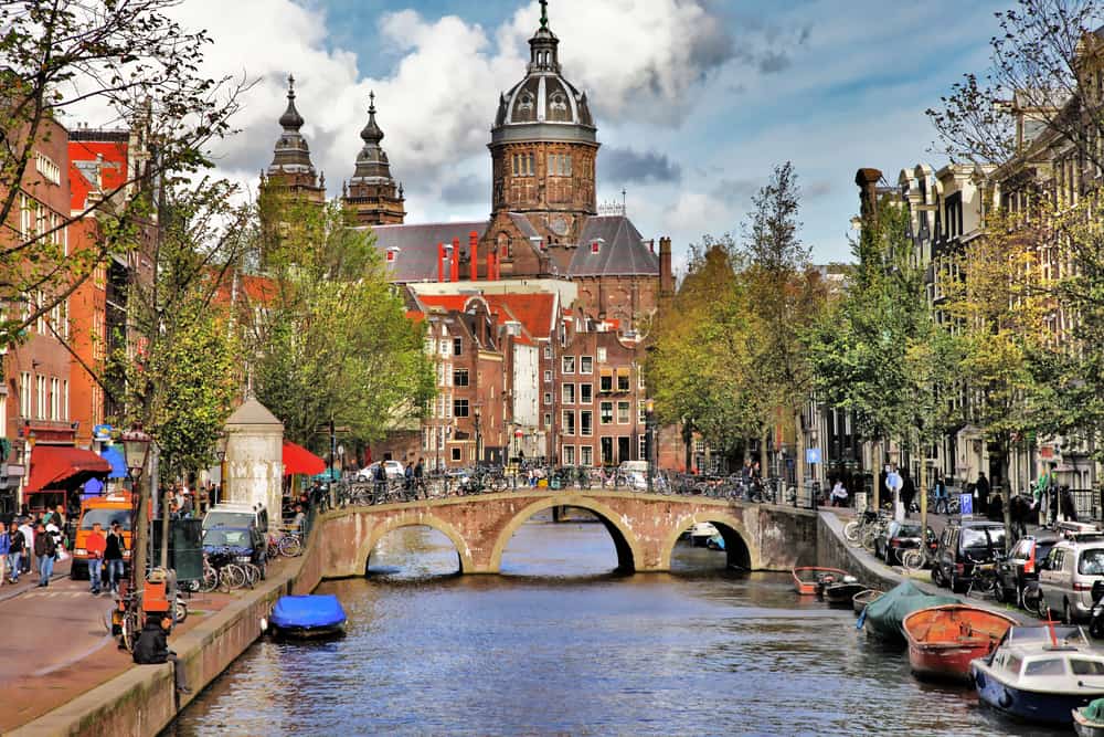 view of amsterdam canals 