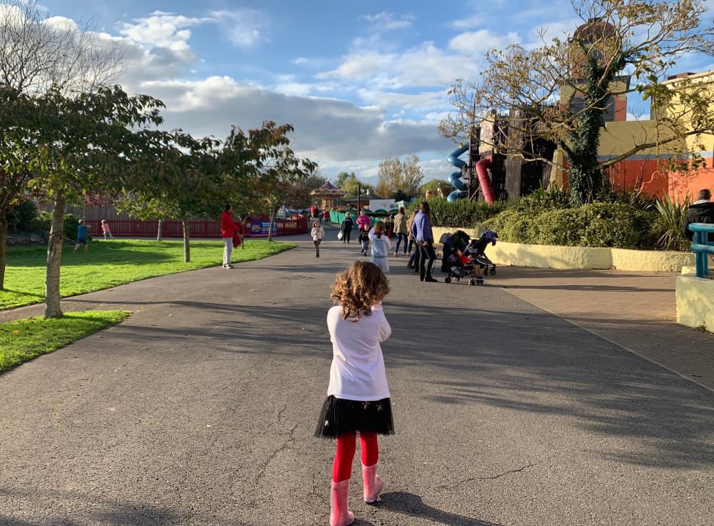 child walking through crealy theme park 