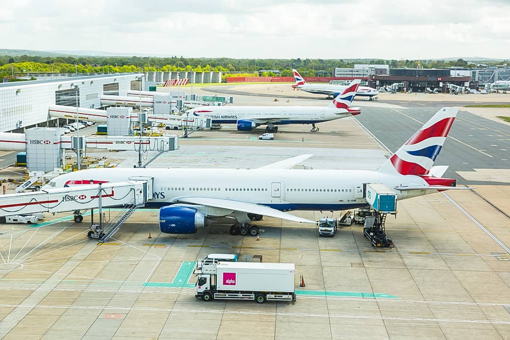 British Airways Boeing 777 at Gatwick LGW airport during refueling operations