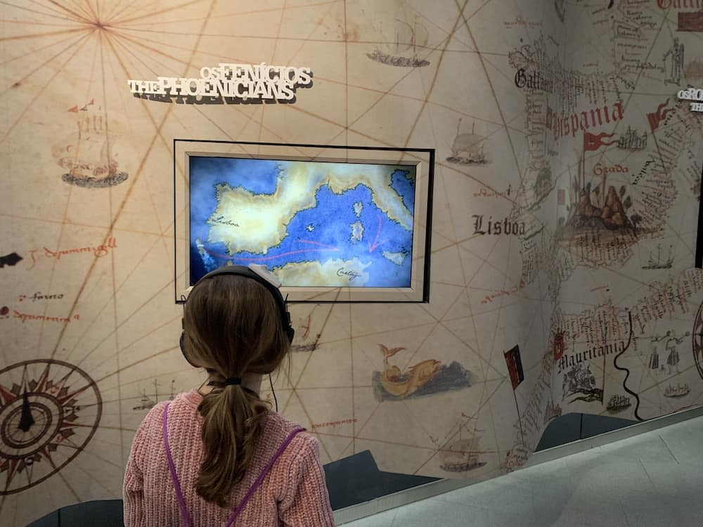 inside lisbon story centre