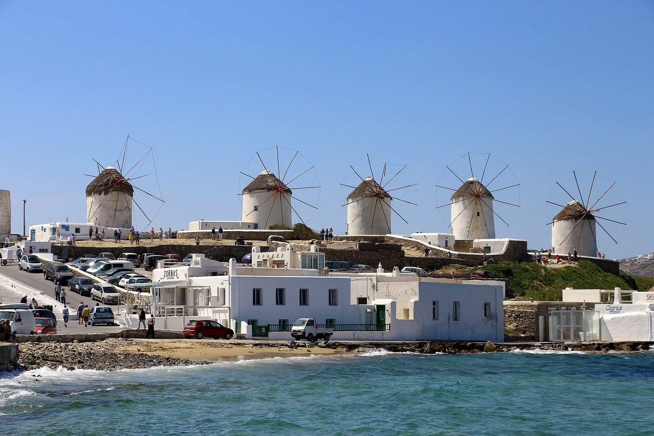 mykonos-windmills 