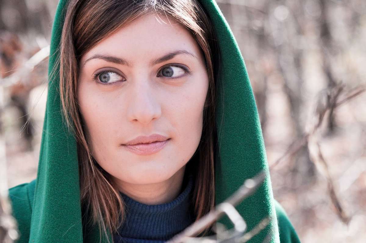 woman wearing green headscarf